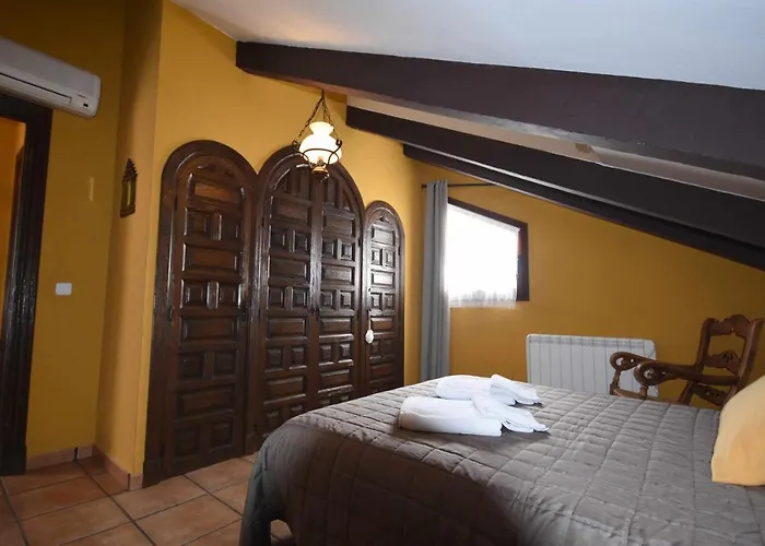 Casa rural de estilo rustico con SPA