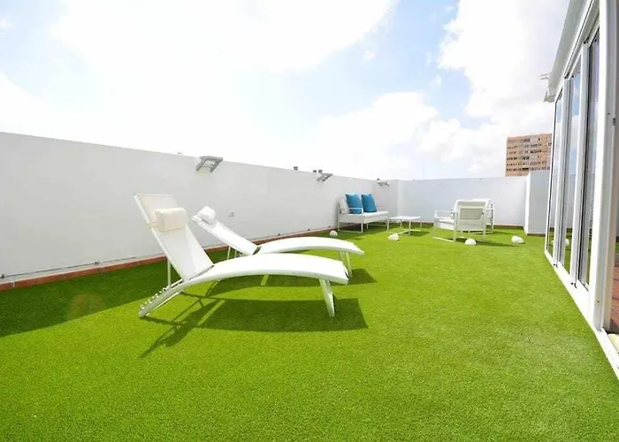Céntrico Ático 2 dormitorios Gran Solárium privado