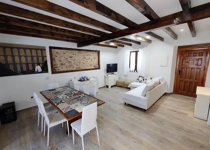 Casa Rural Las Cigüeñas de Las Navillas