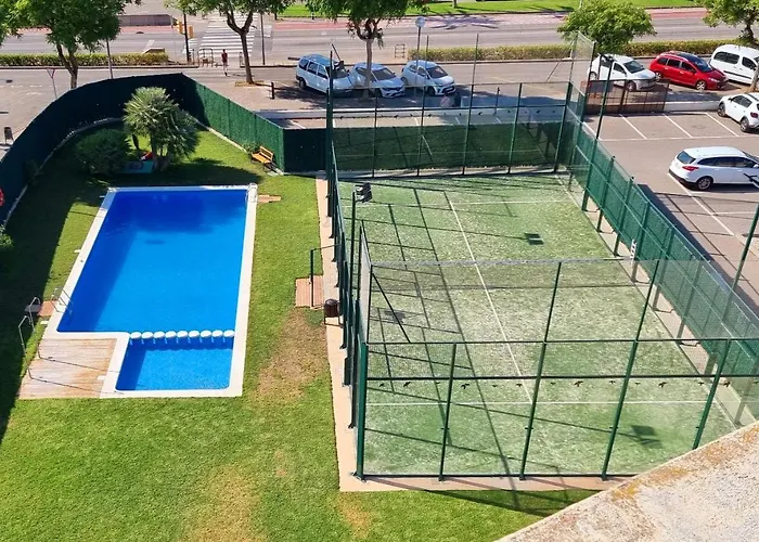 Apartamento diseño con jardín privado a 100 metros del mar