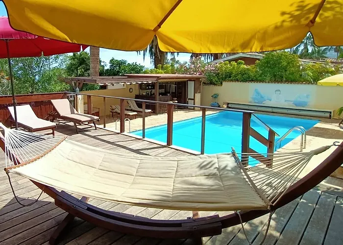 Estudio rojo en finca privada