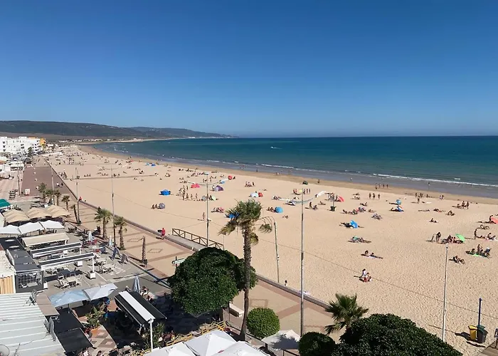 Apartamento Con Garaje En Paseo Maritimo De Barbate