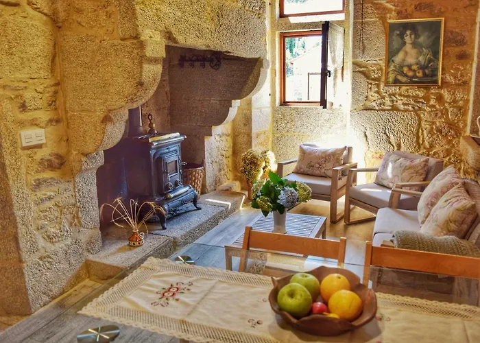 Casa Dos Amos En Costa Da Morte. A Coruna