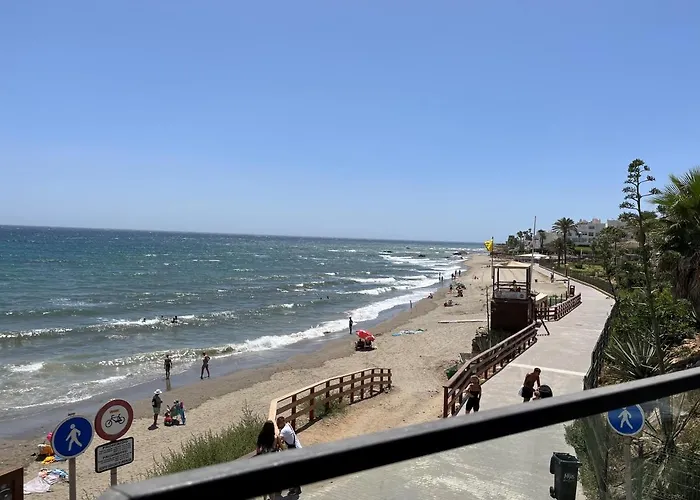 Apartamento Miraflores tres piscinas cerca del mar - Albamar