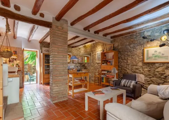 Cal Joanet, Acollidora Caseta A Gratallops