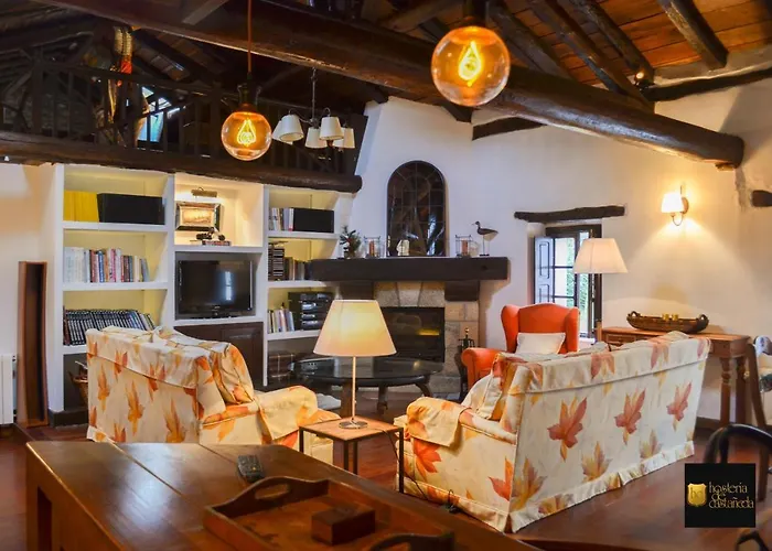Hdec Hosteria De Castaneda Alojamiento Turistico