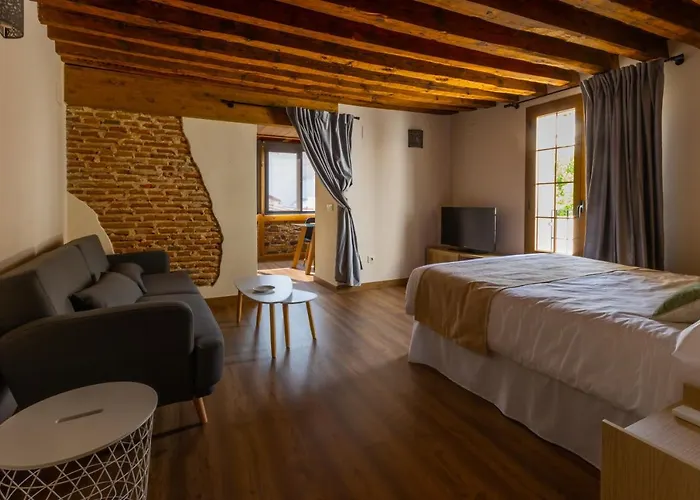 Apartamentos Turísticos La Casa Grande