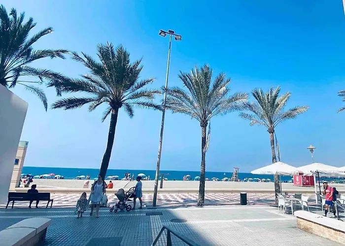 Apartamento De Dos Dormitorios En Almeria.