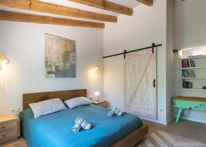 Casa Algarrobo