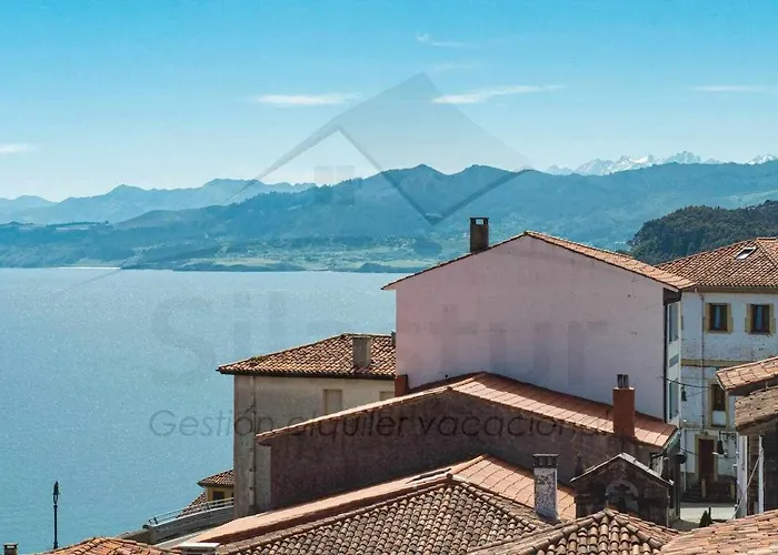 Regalina Vistas A La Bahia Lastres
