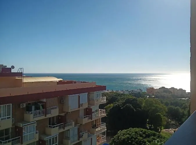 SWEET HOME BENALMADENA, Estudio con vistas al mar y excelente conexion wifi, Sea view con piscinas