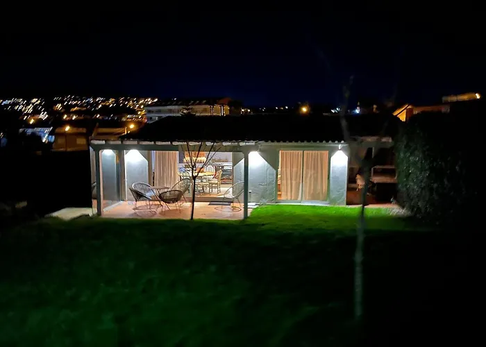 Calle Do Reiro, Casa O Chalet