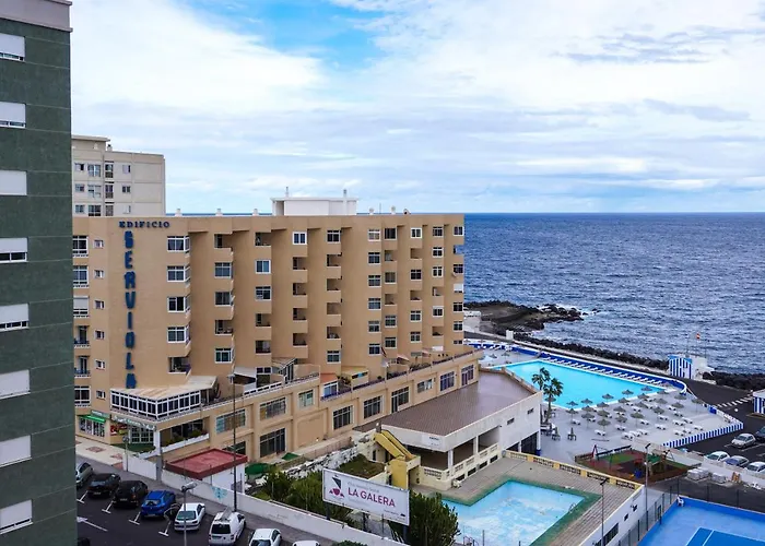 Blue Batayola Pool