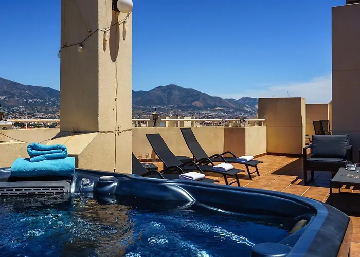 Spacious Castillo Sohail Penthouse With Jacuzzi By Costarentals - Ref 12