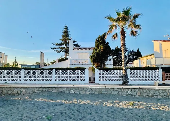 Caleta Beach House Villa Beatriz Sinese Design
