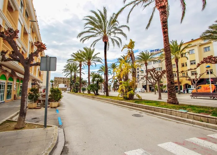 Isabel - Modern Apartment In The Center Of Moraira