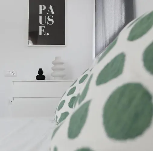Moderno Apartamento Junto A La Playa