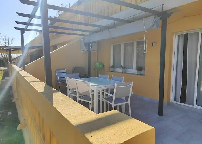 Superbe Appartement Terrasse Entierement Renove Au Bord De L\'Ebre
