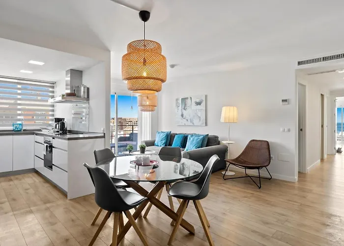 Central And Modern Fuengirola Apartment By Costarentals - Ref 34