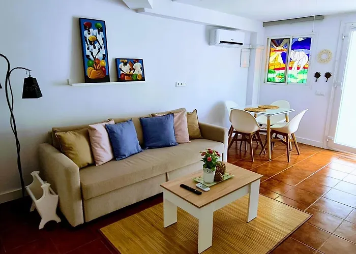 Villa Pitato. NUEVO Apto MUY cerca de la playa