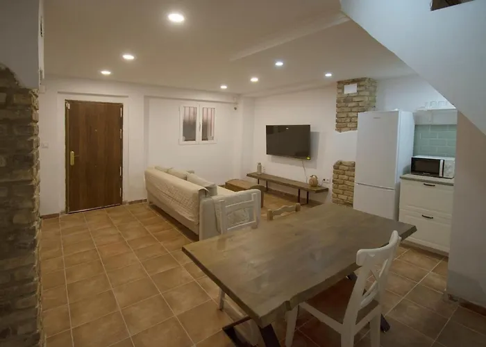Habitacion Con Bano Privado En Casa De 3 Habitaciones En El Barrio Mas Historico