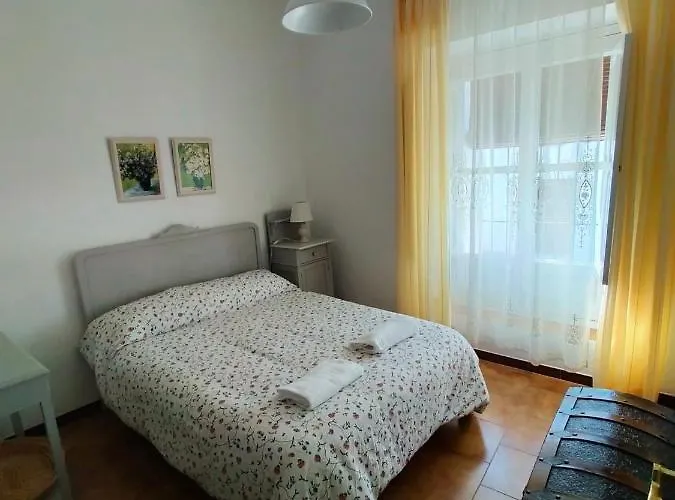 Acogedora Casa De Pueblo