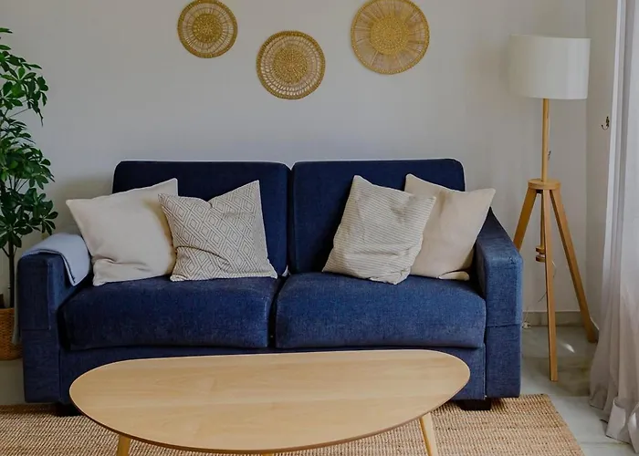 Apartamento Con Piscina A Metros De Mar