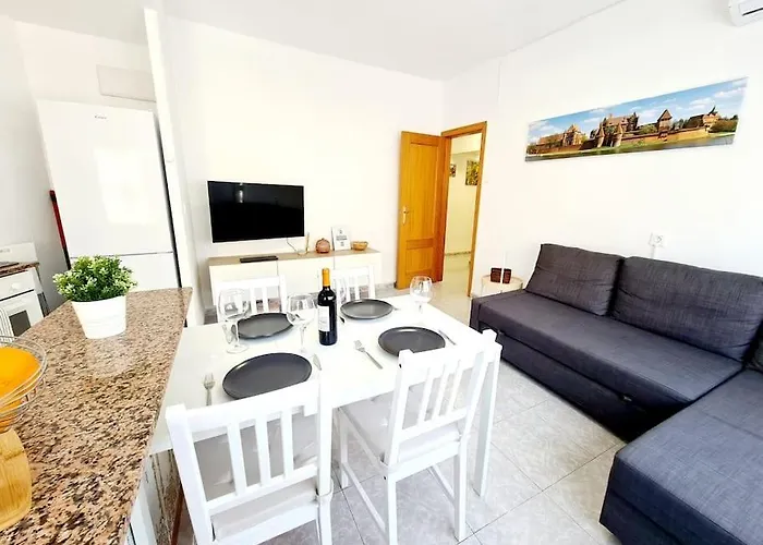 Comfy Apartment With A Castle View