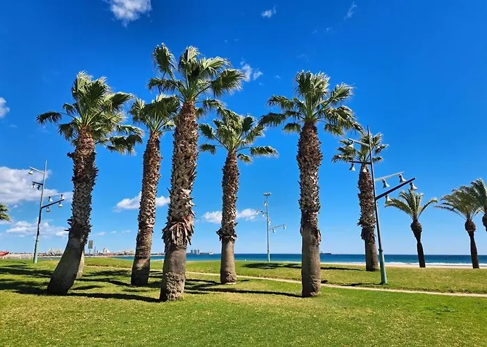 Pineda De Salou Cerca Del Mar
