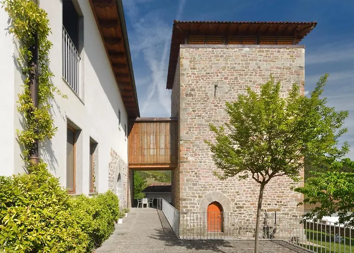 Hotel Rural Torre De Uriz