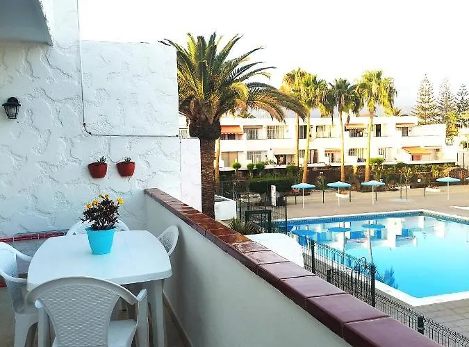 Blu Apartment, Wifi Free Pool View