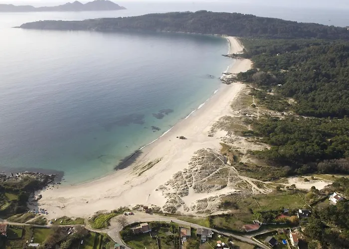 Cabana Rustica En Plena Naturaleza En Playa De Nerga, Ria De Vigo,