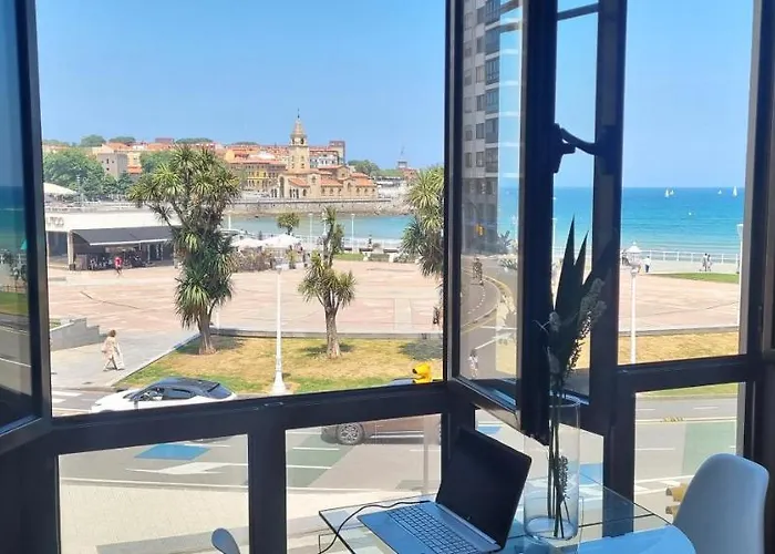 Apartamento la Escalerona con vistas al mar