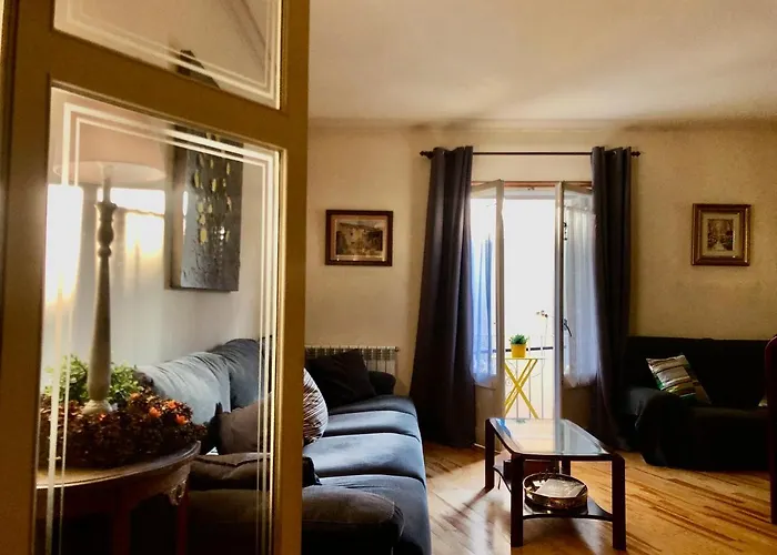 Maison Biscuit. Apartament A La Placa De La Vila