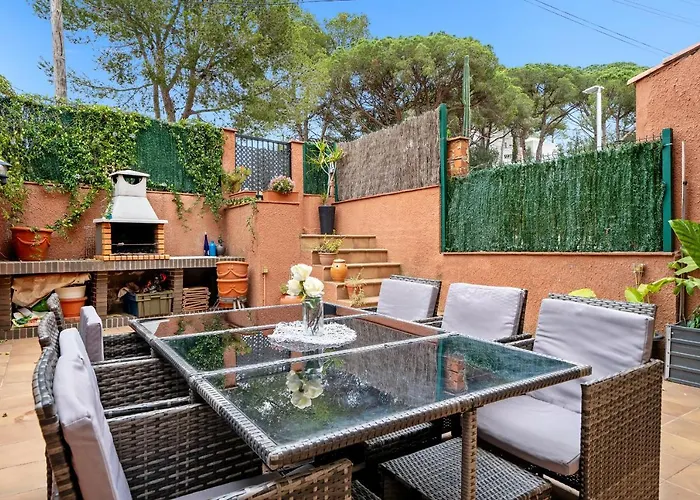 Hauzify I Casa Maragda