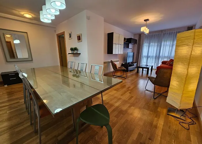 13B01 Apartamento Con Terraza Y Garaje