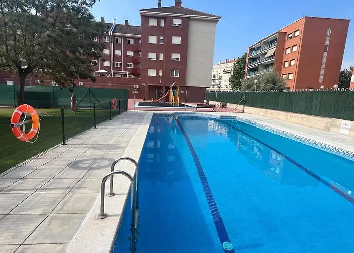 Pool And Confort 3 Habitaciones Y Garaje By Apartamentos Logrono