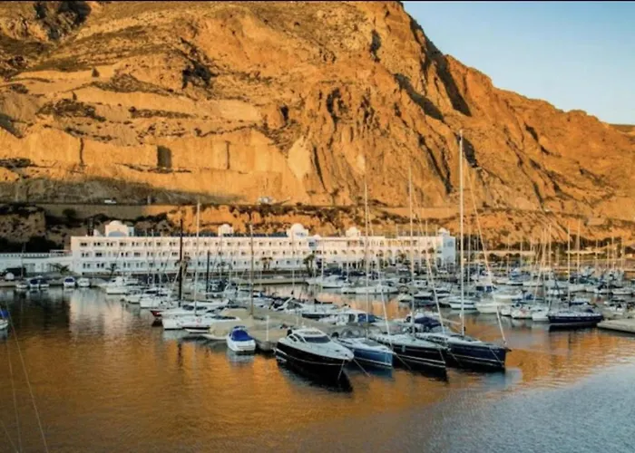 Captivating 2-Bed Apartment In Aguadulce