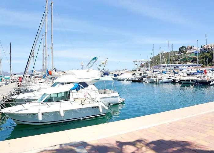 Apartamento A Pie De Playa Del Puerto De Mazarron.