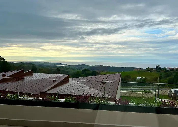 Puerta De Comillas - El Mirador De Canales