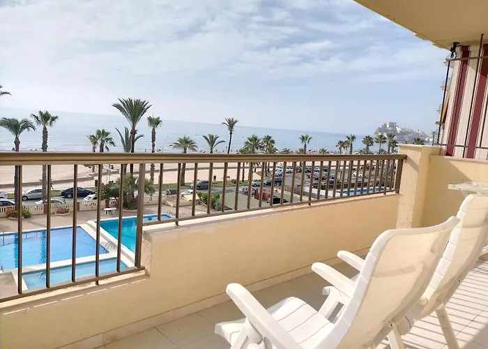 Apartamento en 1ª línea con piscina. Edificio Albatros II