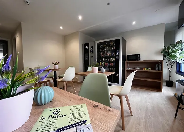Hostal La Poetisa - Auto Check-In