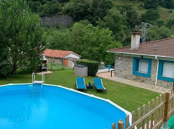 La Casa Azul, Un Oasis De Calma, Vistas Impresionantes Con Piscina, Saltador, Barbacoa Y Acceso Al Rio Ason