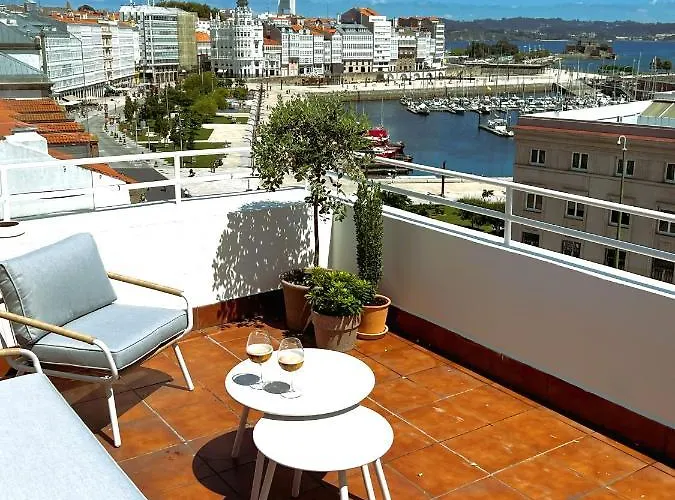 Atico Con Dos Terrazas E Increibles Vistas En Pleno Centro De A Coruna