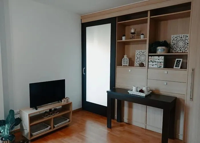 Acogedor Apartamento Con Piscina Y Garaje