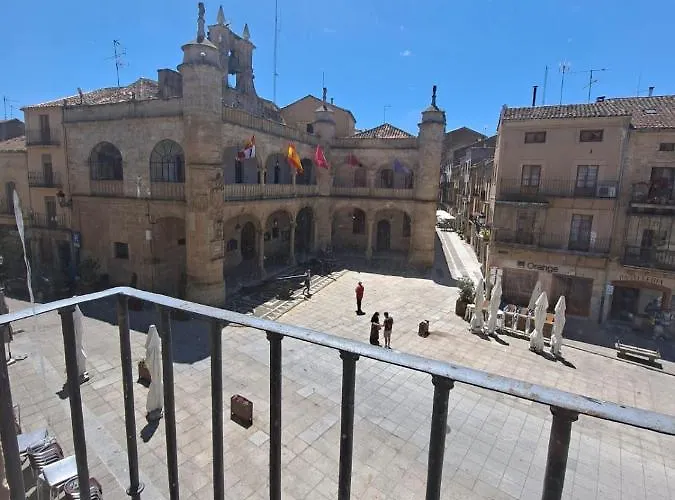 Vut - El Balcon De La Plaza - A