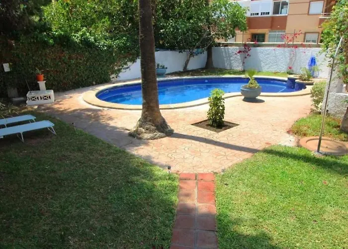 Chalet En Aguadulce Con Piscina Privada