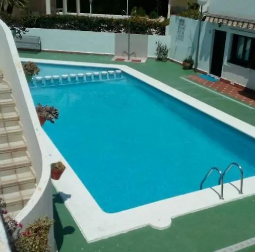 Cosy 3-Bedroom Duplex With Pool Close To The Beach