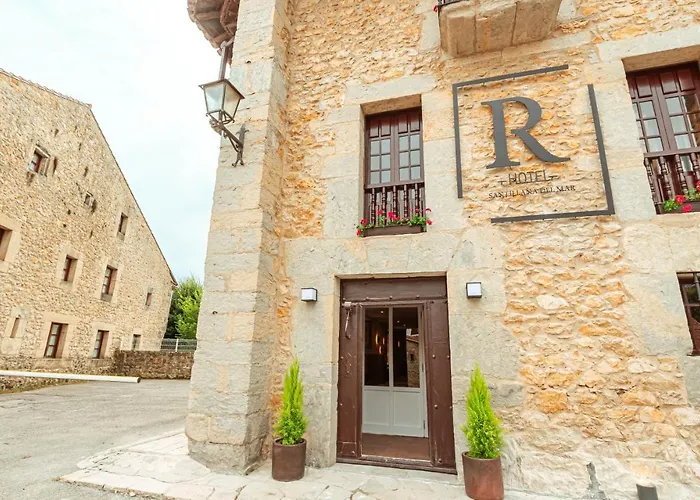 Hotel R Santillana