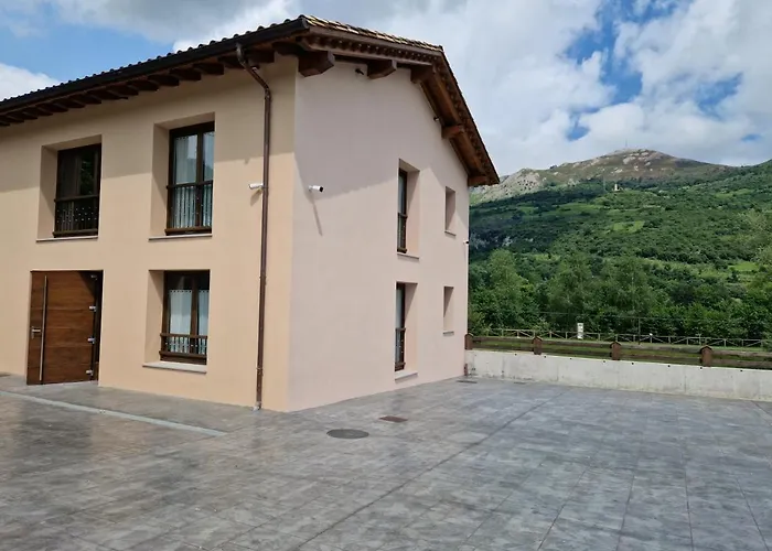 Apartamentos Villa De Panes - La Bolera